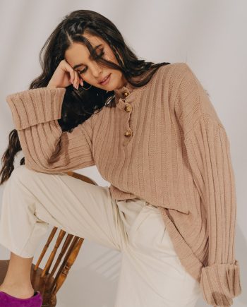 Evelyn nude sweater