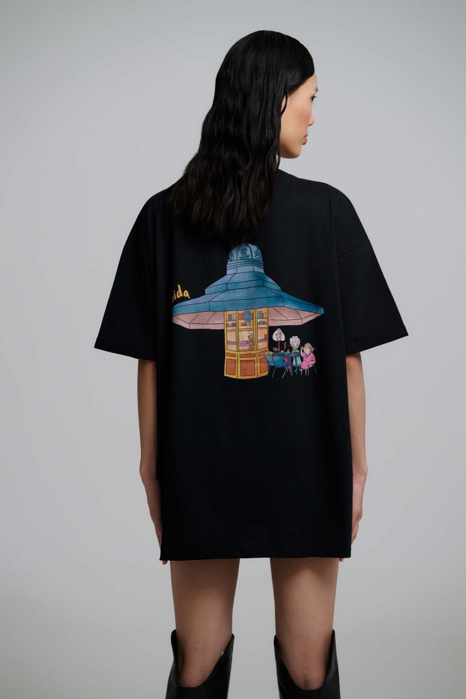 Ada oversized t-shirt