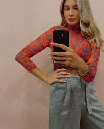 Coral top