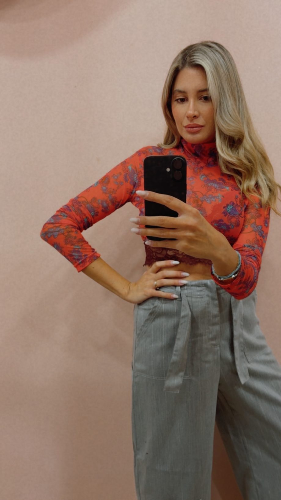 Coral top